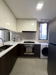 Symphony Suites (D27), Condominium #633674881